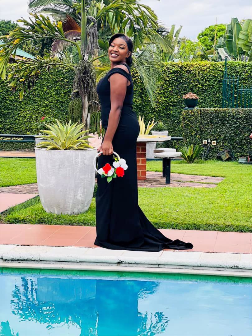 Flowing maxi skirt design